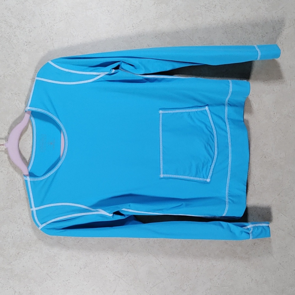 2/$10 04192 Athleta turquoise L/S knit top w/white topstitching S